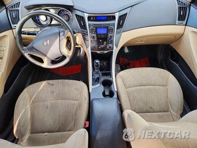 Zdjęcie 8 z 12 samochodu: 2011 HYUNDAI SONATA GLS VIN:5NPEB4AC5BH205948 - miniatura