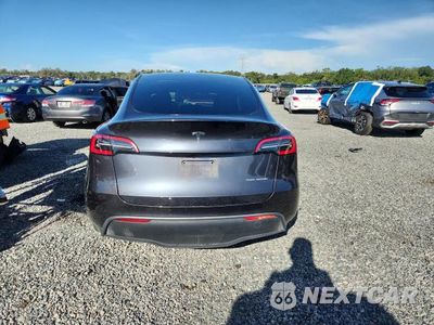 Zdjęcie 6 z 13 samochodu: 2024 TESLA MODEL Y VIN:7SAYGDEE9RA236560 - miniatura