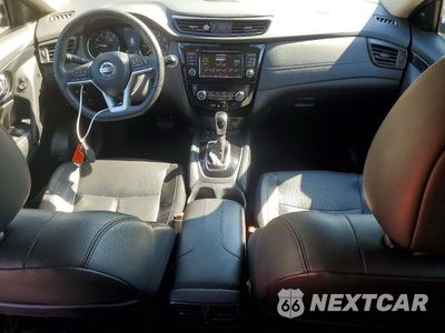 Zdjęcie 8 z 13 samochodu: 2019 NISSAN ROGUE SL VIN:5N1AT2MV5KC818916 - miniatura