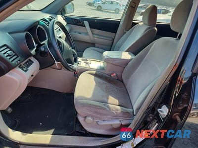 Zdjęcie 7 z 13 samochodu: 2012 TOYOTA HIGHLANDER BASE VIN:5TDZA3EH9CS023900 - miniatura