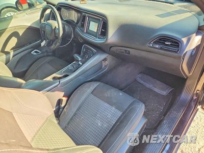 Zdjęcie 8 z 12 samochodu: 2015 DODGE CHALLENGER SXT VIN:2C3CDZAG4FH864995 - miniatura