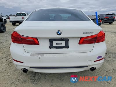 Zdjęcie 6 z 12 samochodu: 2019 BMW 530E VIN:WBAJA9C56KB388451 - miniatura