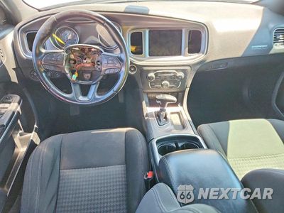 Zdjęcie 8 z 12 samochodu: 2019 DODGE CHARGER SCAT PACK VIN:2C3CDXGJ9KH638601 - miniatura