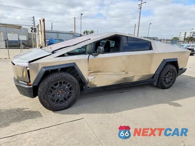 2024 TESLA CYBERTRUCK 7G2CEHED8RA000054 - główne zdjęcie licytacji z USA - miniatura