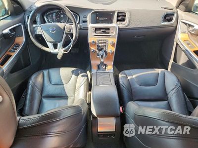 Zdjęcie 8 z 13 samochodu: 2016 VOLVO S60 PLATINUM VIN:LYV612TM5GB098697 - miniatura