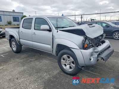 Czwarte zdjęcie samochodu z boku: 2011 TOYOTA TACOMA DOUBLE CAB PRERUNNER VIN:3TMJU4GN1BM121234 - miniatura