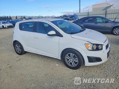 Czwarte zdjęcie samochodu z boku: 2012 CHEVROLET SONIC LS VIN:1G1JA6SH5C4104545 - miniatura