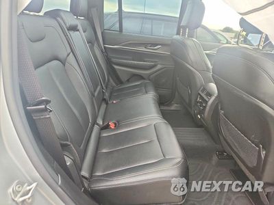 Zdjęcie 11 z 13 samochodu: 2025 JEEP GRAND CHEROKEE LIMITED VIN:1C4RJHBG1SC304064 - miniatura