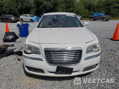 Piąte zdjęcie samochodu w środku: 2014 CHRYSLER 300 VIN:2C3CCAAG6EH263073 - miniatura