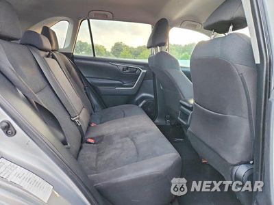 Zdjęcie 11 z 13 samochodu: 2019 TOYOTA RAV4 LE VIN:2T3H1RFV3KW008194 - miniatura