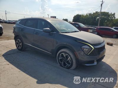 Czwarte zdjęcie samochodu z boku: 2023 KIA SPORTAGE LX VIN:KNDPUCAF7P7136358 - miniatura