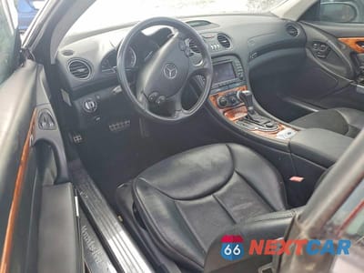 Zdjęcie 11 z 15 samochodu: 2007 MERCEDES-BENZ SL 550 VIN:WDBSK71FX7F119291 - miniatura