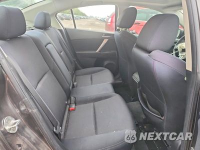Zdjęcie 10 z 13 samochodu: 2010 MAZDA 3 S VIN:JM1BL1S56A1197007 - miniatura