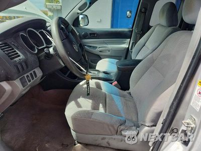 Zdjęcie 7 z 12 samochodu: 2015 TOYOTA TACOMA BASE VIN:5TFTX4CN8FX056954 - miniatura