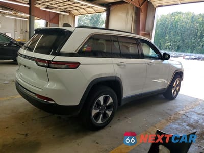Trzecie zdjęcie samochodu z tyłu: 2024 JEEP GRAND CHEROKEE LIMITED 4XE VIN:1C4RJYB62RC120558 - miniatura