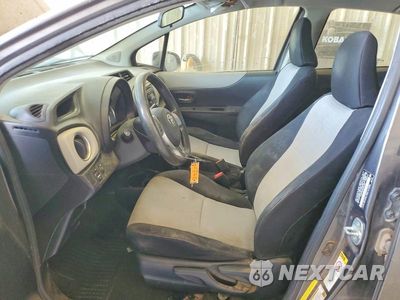 Zdjęcie 7 z 13 samochodu: 2012 TOYOTA YARIS 5-DOOR LE VIN:JTDKTUD38CD536946 - miniatura