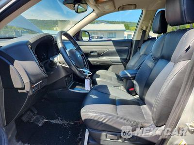 Zdjęcie 7 z 13 samochodu: 2020 MITSUBISHI OUTLANDER SE VIN:JA4AZ3A39LZ027065 - miniatura