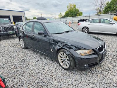 Czwarte zdjęcie samochodu z boku: 2011 BMW 328 XI VIN:WBAPK7G57BNN70681 - miniatura