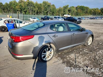 Trzecie zdjęcie samochodu z tyłu: 2013 KIA OPTIMA LX VIN:5XXGM4A71DG171964 - miniatura
