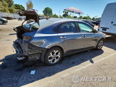 Trzecie zdjęcie samochodu z tyłu: 2019 KIA FORTE LXS VIN:3KPF24AD1KE071179 - miniatura