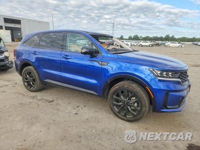 Czwarte zdjęcie samochodu z boku: 2023 KIA SORENTO SX PRESTIGE VIN:5XYRKDLF9PG227779 - miniatura