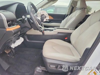 Zdjęcie 7 z 13 samochodu: 2024 TOYOTA GRAND HIGHLANDER PLATINUM VIN:5TDAAAB58RS047139 - miniatura
