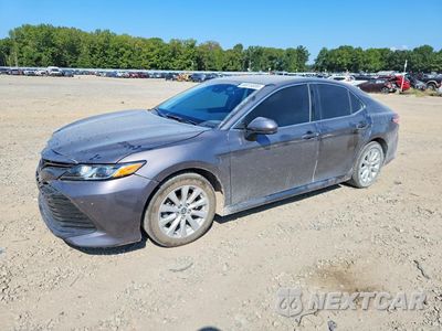 2020 TOYOTA CAMRY LE 4T1C11AK4LU994712 - główne zdjęcie licytacji z USA - miniatura
