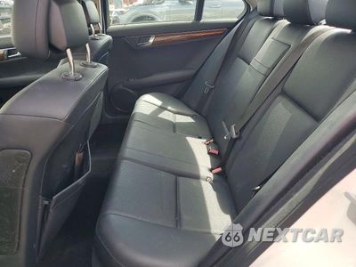 Zdjęcie 10 z 12 samochodu: 2008 MERCEDES-BENZ C 300 VIN:WDDGF54X98F090894 - miniatura