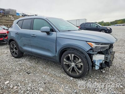 Czwarte zdjęcie samochodu z boku: 2021 VOLVO XC40 T5 INSCRIPTION VIN:YV4162UL6M2407895 - miniatura