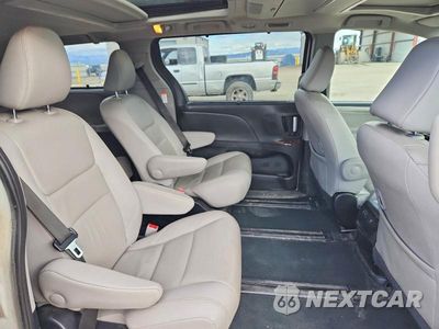 Zdjęcie 11 z 13 samochodu: 2020 TOYOTA SIENNA XLE 7-PASSENGER VIN:5TDDZ3DC7LS245313 - miniatura
