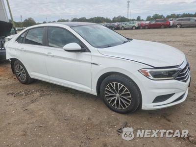 Czwarte zdjęcie samochodu z boku: 2019 VOLKSWAGEN JETTA SEL VIN:3VWE57BU6KM039124 - miniatura