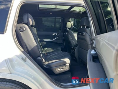 Zdjęcie 6 z 11 samochodu: 2023 BMW X7 XDRIVE40I VIN:5UX23EM05P9P84249 - miniatura