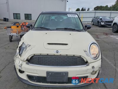 Piąte zdjęcie samochodu w środku: 2013 MINI COOPER S CLUBMAN VIN:WMWZG3C57DTY39849 - miniatura
