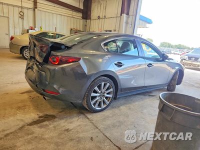 Trzecie zdjęcie samochodu z tyłu: 2022 MAZDA 3 PREFERRED VIN:3MZBPACL6NM317993 - miniatura