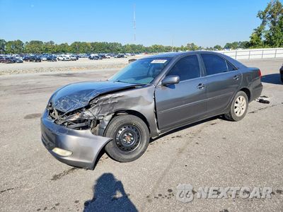 2004 TOYOTA CAMRY XLE 4T1BE32K54U788584 - główne zdjęcie licytacji z USA - miniatura