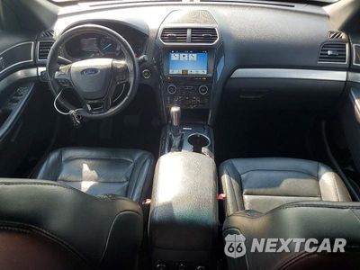 Zdjęcie 8 z 14 samochodu: 2017 FORD EXPLORER XLT VIN:1FM5K8D80HGB38165 - miniatura