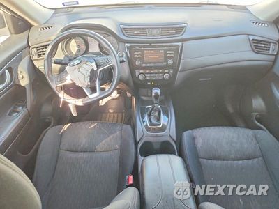 Zdjęcie 8 z 13 samochodu: 2017 NISSAN ROGUE SV VIN:5N1AT2MT0HC862376 - miniatura