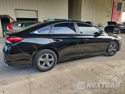 Trzecie zdjęcie samochodu z tyłu: 2019 HYUNDAI SONATA SE VIN:5NPE24AF5KH743740 - miniatura