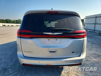 Zdjęcie 6 z 13 samochodu: 2024 CHRYSLER PACIFICA HYBRID SELECT VIN:2C4RC1S72RR147468 - miniatura