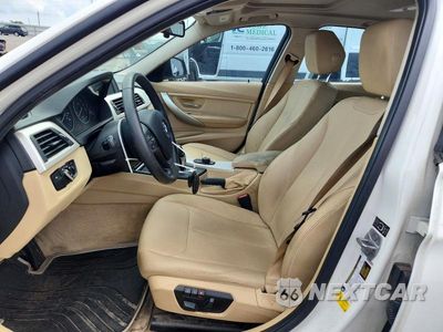 Zdjęcie 7 z 12 samochodu: 2015 BMW 320 I VIN:WBA3B1G55FNT64745 - miniatura