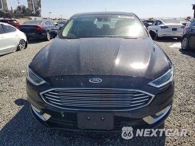 Piąte zdjęcie samochodu w środku: 2018 FORD FUSION TITANIUM/PLATINUM PHEV VIN:3FA6P0SU7JR277581 - miniatura