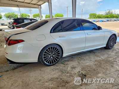 Trzecie zdjęcie samochodu z tyłu: 2023 MERCEDES-BENZ S 580 4MATIC VIN:W1K6G7GB9PA238669 - miniatura