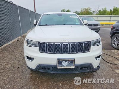 Piąte zdjęcie samochodu w środku: 2018 JEEP GRAND CHEROKEE LAREDO VIN:1C4RJFAG7JC303716 - miniatura