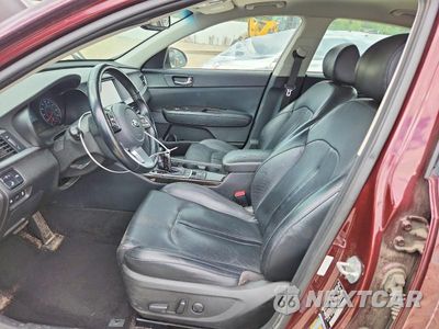 Zdjęcie 7 z 12 samochodu: 2019 KIA OPTIMA EX VIN:5XXGU4L15KG314405 - miniatura