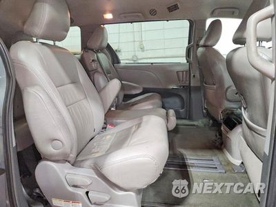Zdjęcie 11 z 14 samochodu: 2015 TOYOTA SIENNA LE VIN:5TDKK3DC2FS579765 - miniatura