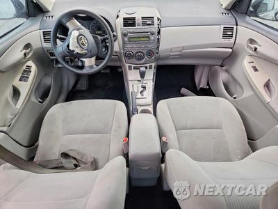 Zdjęcie 8 z 12 samochodu: 2011 TOYOTA COROLLA LE VIN:2T1BU4EE8BC677962 - miniatura