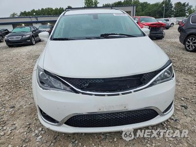 Piąte zdjęcie samochodu w środku: 2017 CHRYSLER PACIFICA TOURING L VIN:2C4RC1BG0HR702979 - miniatura
