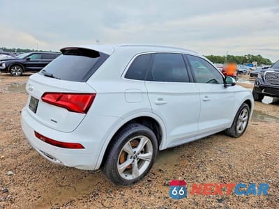 Trzecie zdjęcie samochodu z tyłu: 2020 AUDI Q5 PREMIUM PLUS VIN:WA1BNAFY0L2104973 - miniatura