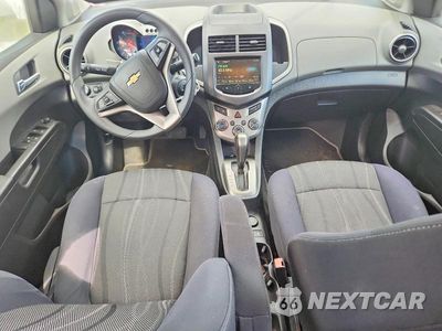 Zdjęcie 8 z 12 samochodu: 2013 CHEVROLET SONIC LT VIN:1G1JC6SH9D4206779 - miniatura