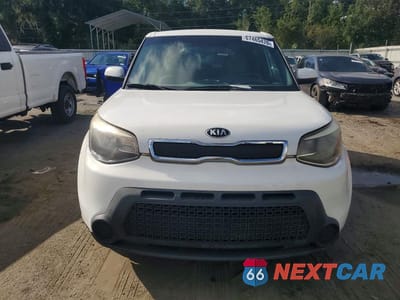 Piąte zdjęcie samochodu w środku: 2015 KIA SOUL BASE VIN:KNDJN2A27F7206689 - miniatura